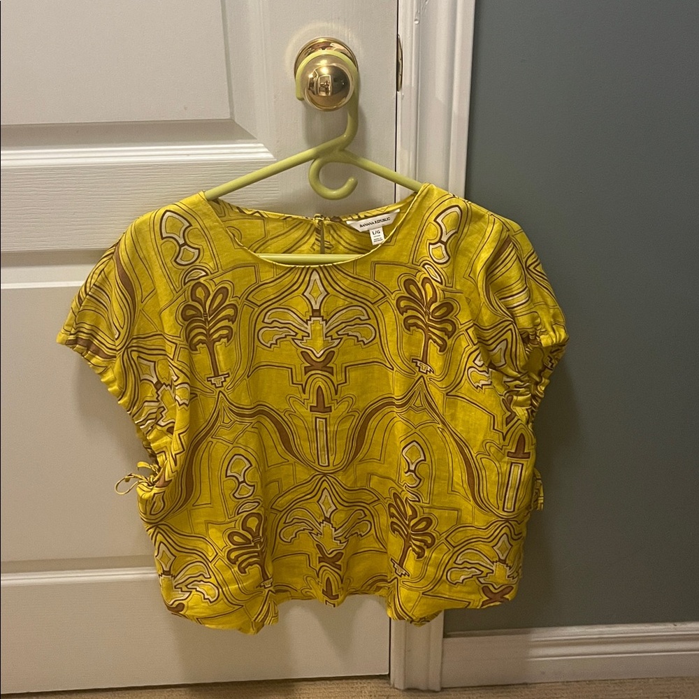 Banana Republic Mustard and Brown Patterned Blouse